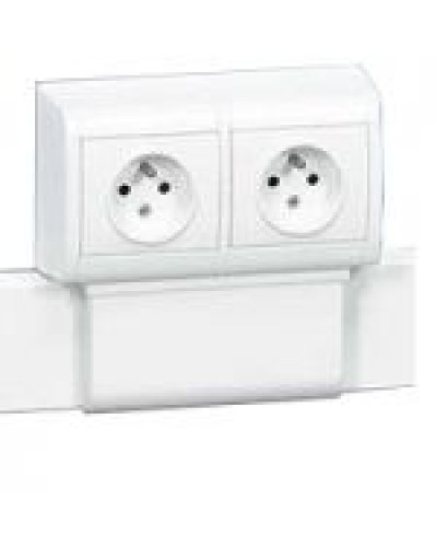 Рамка Mosaic Legrand 031621 в Тюмени Аксессуары для кабель-канала Pintop.ru