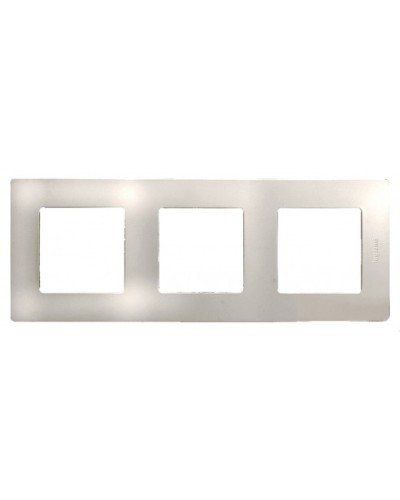 Рамка 3 поста Etika слоновая кость Legrand 672513 в Тюмени Аксессуары для кабель-канала Pintop.ru